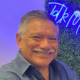 Arnold Perez Headshot